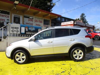2013 Toyota RAV4 XLE   - Photo 9 - Seattle, WA 98103