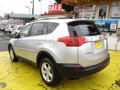 2013 Toyota RAV4 XLE - Photo 8 - Seattle, WA 98103