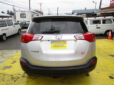 2013 Toyota RAV4 XLE - Photo 7 - Seattle, WA 98103
