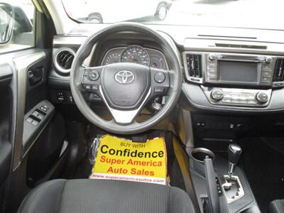 2013 Toyota RAV4 XLE - Photo 13 - Seattle, WA 98103