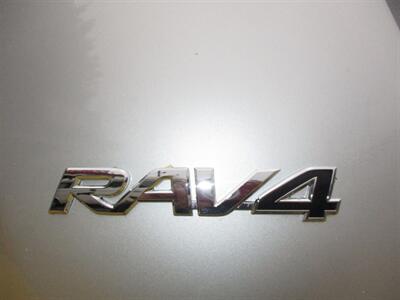 2013 Toyota RAV4 XLE - Photo 23 - Seattle, WA 98103