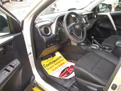 2013 Toyota RAV4 XLE - Photo 11 - Seattle, WA 98103