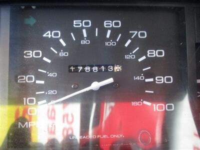 1990 Nissan Truck - Photo 14 - Seattle, WA 98103