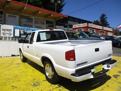 2003 GMC Sonoma SL - Photo 9 - Seattle, WA 98103