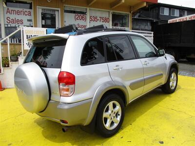 2001 Toyota RAV4   - Photo 6 - Seattle, WA 98103