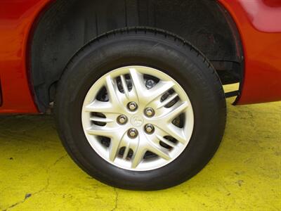 2001 Dodge Caravan Sport   - Photo 20 - Seattle, WA 98103