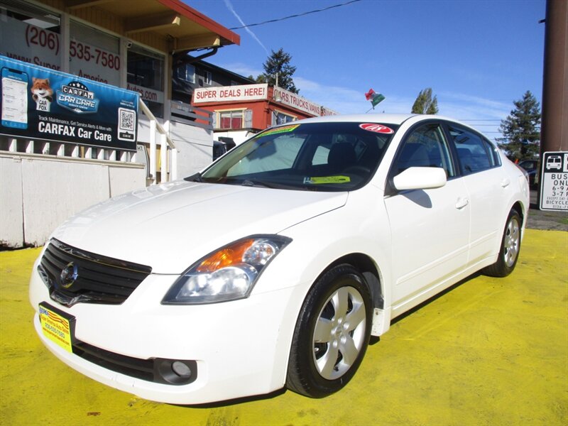 2008 Nissan Altima 2.5 S   - Photo 1 - Seattle, WA 98103