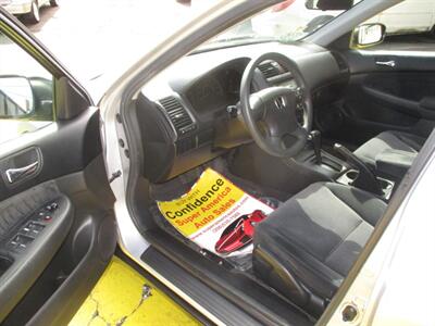 2004 Honda Accord LX-G   - Photo 12 - Seattle, WA 98103