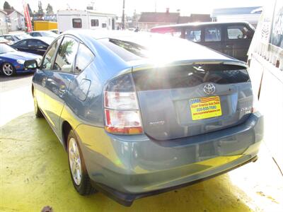 2005 Toyota Prius   - Photo 7 - Seattle, WA 98103