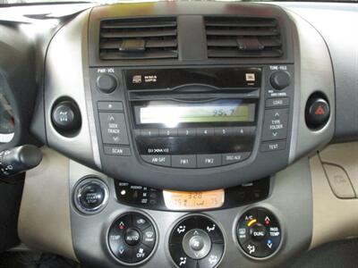 2009 Toyota RAV4 Limited - Photo 17 - Seattle, WA 98103