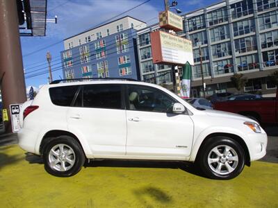 2009 Toyota RAV4 Limited - Photo 5 - Seattle, WA 98103