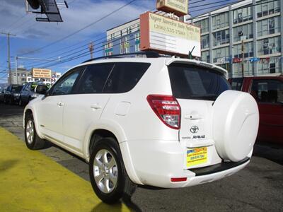 2009 Toyota RAV4 Limited - Photo 8 - Seattle, WA 98103