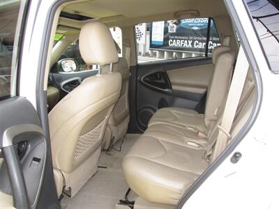 2009 Toyota RAV4 Limited - Photo 12 - Seattle, WA 98103