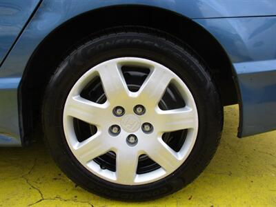 2006 Honda Civic LX   - Photo 18 - Seattle, WA 98103