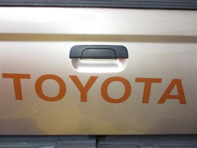 1995 Toyota Tacoma - Photo 19 - Seattle, WA 98103