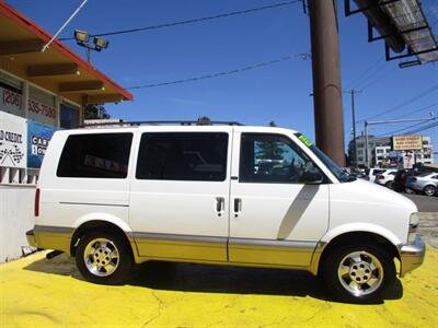 2003 Chevrolet Astro LT   - Photo 5 - Seattle, WA 98103