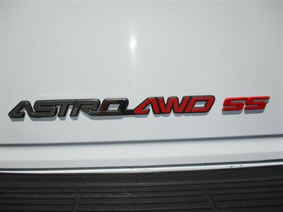 2003 Chevrolet Astro LT   - Photo 26 - Seattle, WA 98103