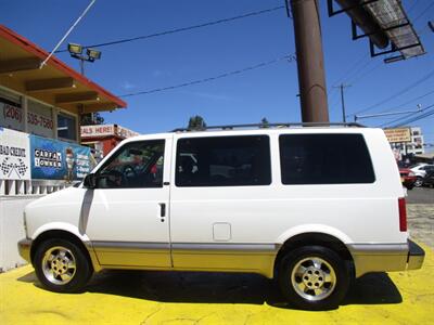 2003 Chevrolet Astro LT   - Photo 9 - Seattle, WA 98103