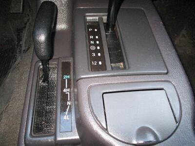 2001 Jeep Cherokee Sport   - Photo 17 - Seattle, WA 98103