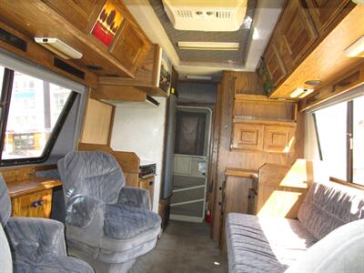 1992 FORD E350 Chinook   - Photo 24 - Seattle, WA 98103