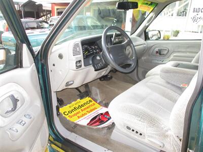 1996 Chevrolet K1500 Silverado   - Photo 12 - Seattle, WA 98103