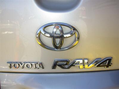 2006 Toyota RAV4 - Photo 23 - Seattle, WA 98103