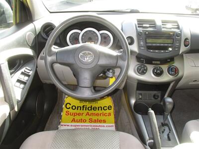 2006 Toyota RAV4 - Photo 13 - Seattle, WA 98103