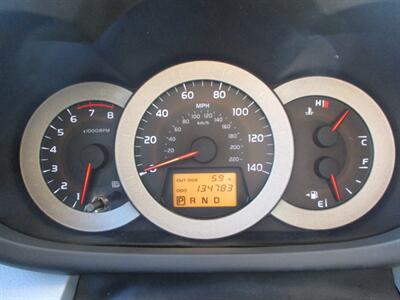 2006 Toyota RAV4 - Photo 14 - Seattle, WA 98103