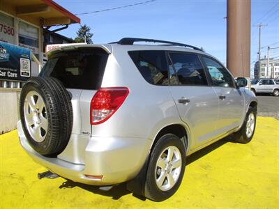 2006 Toyota RAV4 - Photo 6 - Seattle, WA 98103