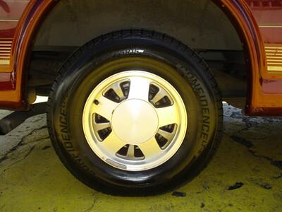 1997 Chevrolet Express G1500   - Photo 21 - Seattle, WA 98103