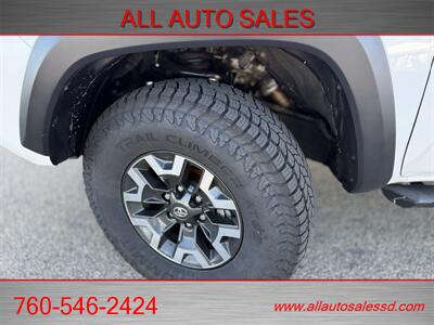 2021 Toyota Tacoma TRD Off-Road   - Photo 2 - Escondido, CA 92029