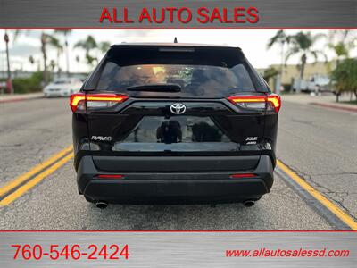 2019 Toyota RAV4 XLE   - Photo 7 - Escondido, CA 92029