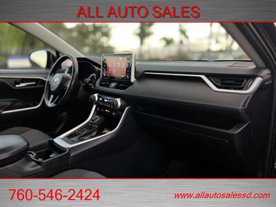 2019 Toyota RAV4 XLE   - Photo 23 - Escondido, CA 92029