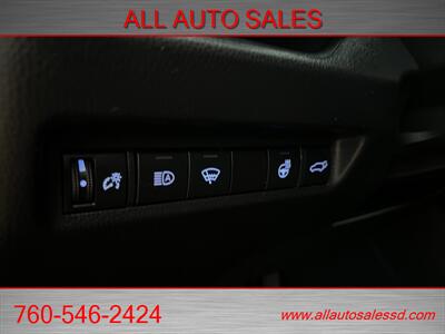 2019 Toyota RAV4 XLE   - Photo 19 - Escondido, CA 92029