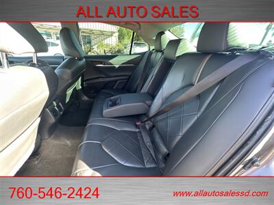 2018 Toyota Camry Hybrid XLE   - Photo 15 - Escondido, CA 92029