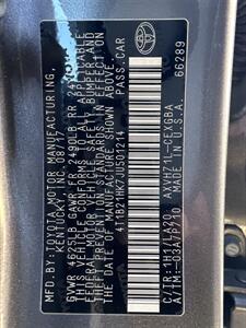 2018 Toyota Camry Hybrid XLE   - Photo 27 - Escondido, CA 92029