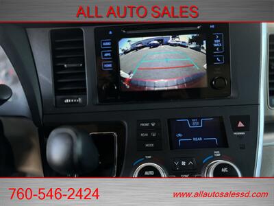2015 Toyota Sienna LE 8-Passenger   - Photo 14 - Escondido, CA 92029