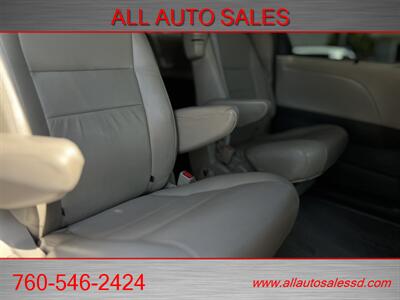 2015 Toyota Sienna LE 8-Passenger   - Photo 28 - Escondido, CA 92029