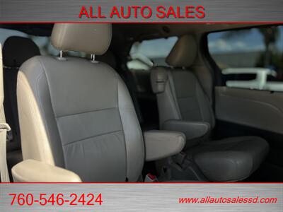 2015 Toyota Sienna LE 8-Passenger   - Photo 27 - Escondido, CA 92029
