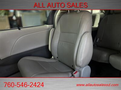 2015 Toyota Sienna LE 8-Passenger   - Photo 23 - Escondido, CA 92029