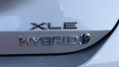 2021 Toyota Avalon Hybrid XLE - Photo 12 - Escondido, CA 92029