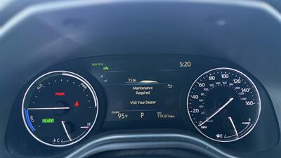 2021 Toyota Avalon Hybrid XLE - Photo 17 - Escondido, CA 92029