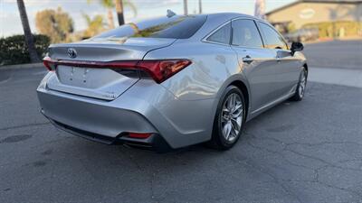 2021 Toyota Avalon Hybrid XLE - Photo 8 - Escondido, CA 92029