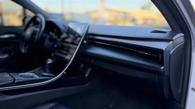 2021 Toyota Avalon Hybrid XLE - Photo 15 - Escondido, CA 92029