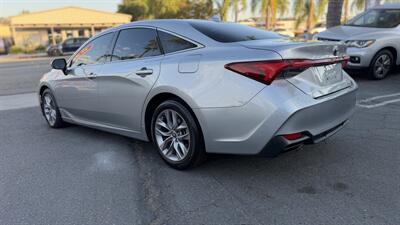 2021 Toyota Avalon Hybrid XLE - Photo 6 - Escondido, CA 92029