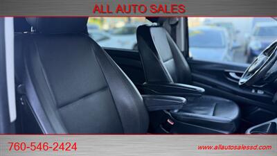 2017 Mercedes-Benz Metris Passenger - Photo 31 - Escondido, CA 92029