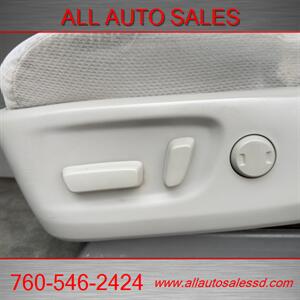 2016 Toyota Sienna LE 8-Passenger   - Photo 17 - Escondido, CA 92029