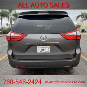 2016 Toyota Sienna LE 8-Passenger   - Photo 6 - Escondido, CA 92029
