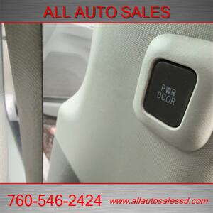 2016 Toyota Sienna LE 8-Passenger   - Photo 24 - Escondido, CA 92029