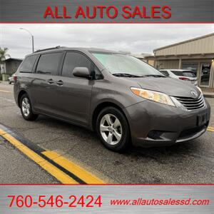 2016 Toyota Sienna LE 8-Passenger   - Photo 2 - Escondido, CA 92029